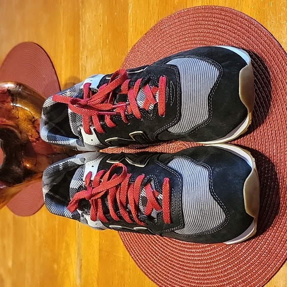 New Balance 574. Size 13 - Picture 3 of 11